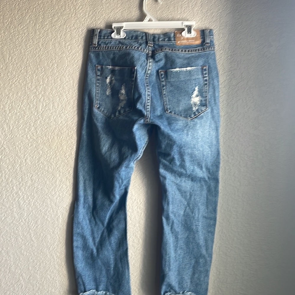 One tablespoon distressed style denim jeans.(24) - Picture 6 of 16